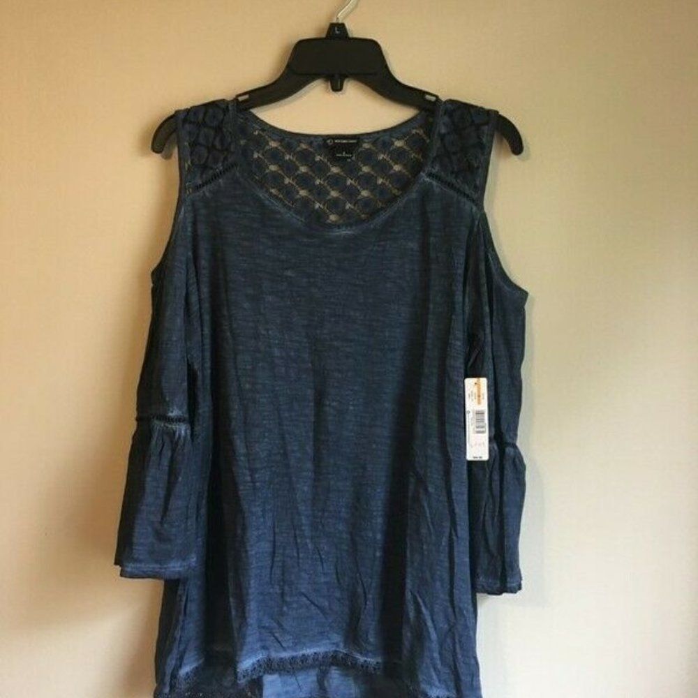 NWT new directions small navy cold shoulder top
